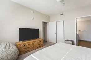 Daytona 2BR | Pool + Free Parking, Pets - Image 5