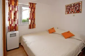Lovely Flat with swimming pool near beach - Image 5