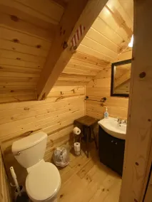 Creekside cottage - Image 2