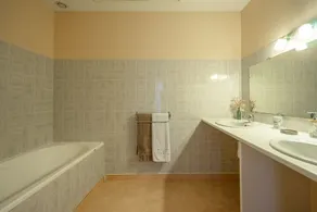 Ferienhaus 'Gite Aix mit Innenpool', gemeinsamer Garten & WLAN - Image 3
