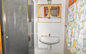 2 Bedroom Awesome Home In Gislaved - Image 3