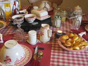 \"Comfortable Accessible Room with Private Bath, WiFi, TV, Baby Gear & Bicycles Near Blain\" - Image 2