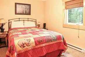 Quaint Clam 2 Bedroom Home - Image 5