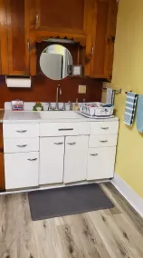 Cozy Apartment & Deck 1/2 Min. from Mississippi River & National Eagle Center. - Image 2
