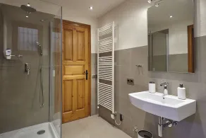 SisiClaro very extensive house with stunning view - Image 3