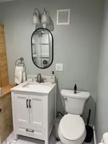 Lakefront Cottage - sleeps 6 - 2 baths  - Image 3