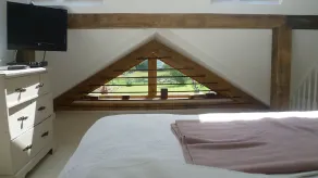 3 BED (Ensuite) Self Catering Contemporary Oak Framed in Rural Countryside - Image 5