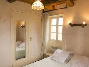 Maisonette i Corrèze | WiFi, TV, terrasse og grill, private grønne områder - Image 2