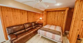 Hot tub overlooking Lake Monroe. Pet Friendly! - Image 4