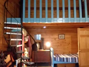 Awesome unique home right on the lake with huge yard, hot tub near Sunday river - Image 3
