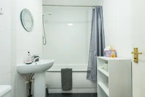 Comfortable 3 bedroom Apartment - Image 3