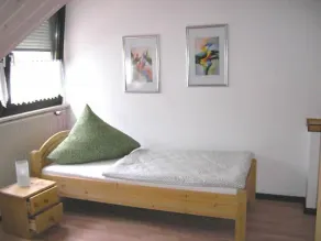 Casa de bem-estar na bela paisagem de Eifel para até cinco pessoas. - Image 4