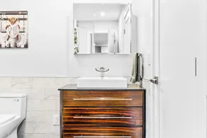 Modern Cabin Retreat on Private Estate - Image 4
