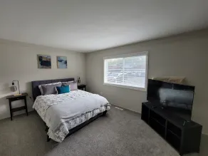 Lovely 1 Bedroom. Home away from home! - Image 2