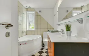 4 Bedroom Amazing Home In Kruså - Image 5