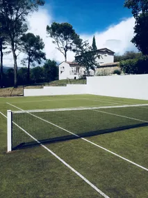 Maison joliment rénovée, vaste terrain, parfait pour les familles à partager - Image 2