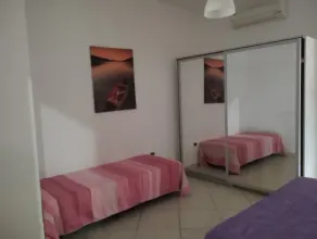 The pink house - Image 5