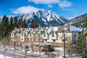 Relaxing Stay in Banff! Lovely Superior King Room - Image 5