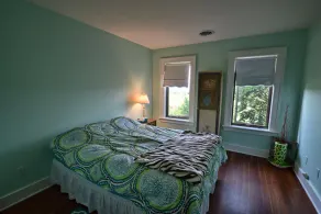 Large  property with 2nd barn/game house and additional beds - Image 5