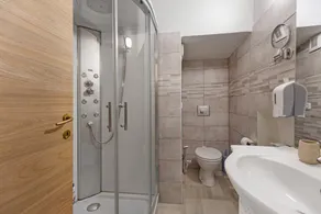 Estudio \"Riverview 67 1\" con jardín y Wi-Fi - Image 2