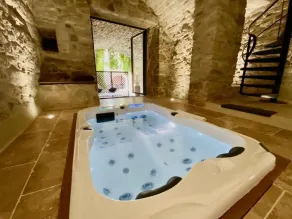 Suite Grand Luxe SENSATION avec Jacuzzi privatif - Image 4