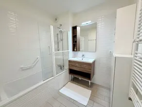 Comfortable T3 with terrace and garage! - Image 2