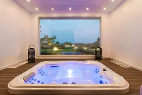 Villa Suprema - Four Bedroom Villa, Sleeps 8 - Image 2