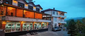 Yeşilköy pansiyon bungalov - Image 1