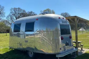 Silverbird Glamping Airstream Caravan and private deck - Image 4