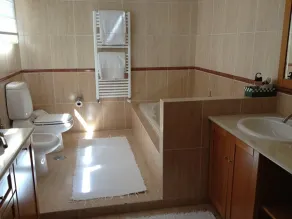 Villa con privacy e vicino alle spiagge, piscina privata e ampio giardino - Image 5