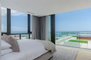 Stunning Ocean & Mountain Views - Image 5