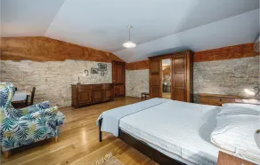Beautiful Home in Svetvincenat With Wifi and 2 Bedrooms - Image 4