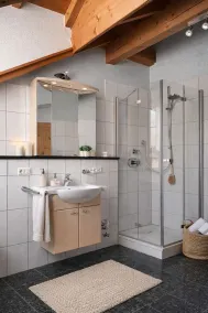 Große Gemütliche Ferienwohnung - Image 2