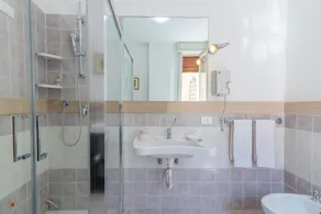 Holiday Home 'Casa Neathon' with Wi-Fi, Terrace & Balcony - Image 2
