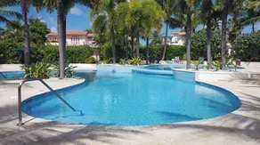 Sugar Hill Resort, St.James - Image 4