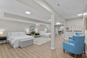 3325 Bright Urban Comfort - Image 4
