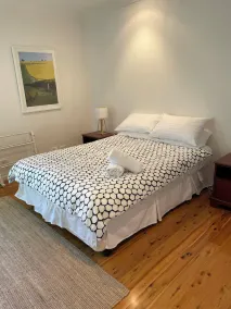 South Durras Beach Cottage - 2 minute walk to BEACH & Murramarang National Park - Image 5