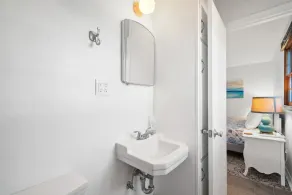 Little Beach House Single Family Home Sleeps 8 Free Activities Included - Image 5