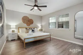 Walk to Restaurants or Cook in Subway Tile Kitchen - Image 5