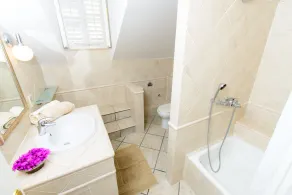 MAR Residence - Image 3