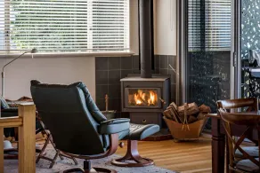 INVITING 2 STOREY COASTAL COTTAGE SITUATED HIGH ABOVE OLD DUNSBOROUGH - Image 2