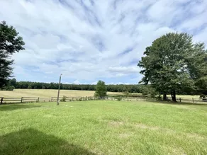 40 Acres 4 Bedroom  4 full bathroom Home with a Pond stocked with Fish & RV Port - Image 5