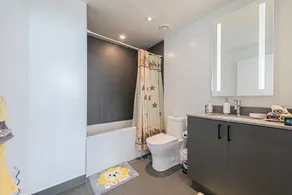 Lakeview Penthouse - Image 4