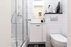 Apartment In Centre for 7 - Image 4