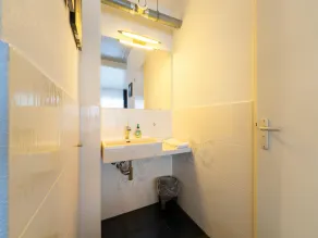 Spacious Group Stay in Teuge with Garden - Image 2