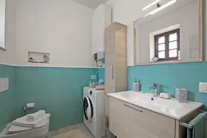 Elizabeth House-100m lake & priv parking - Happy Rentals - Image 3
