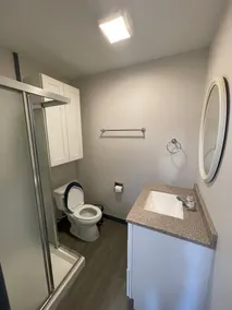 Tiny House (not on water front) near lake martin, and boat ramp - Image 2