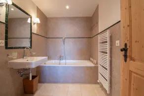 Hirondelle JACUZZI & LUXURY chalet 12 pers by Alpvision Résidences - Image 4