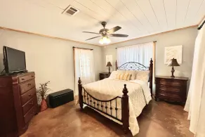 Water front Home on Cane River - Image 5