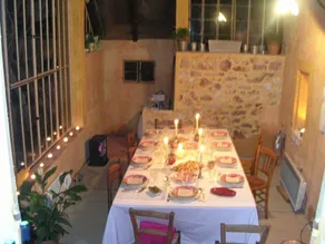 Authentic farmhouse with large swimming pool, near Aix en Provence - Image 4
